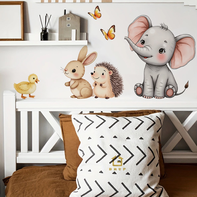 Baby Nursery Vinyl - ملصق حائط على شكل حيوانات كرتونية