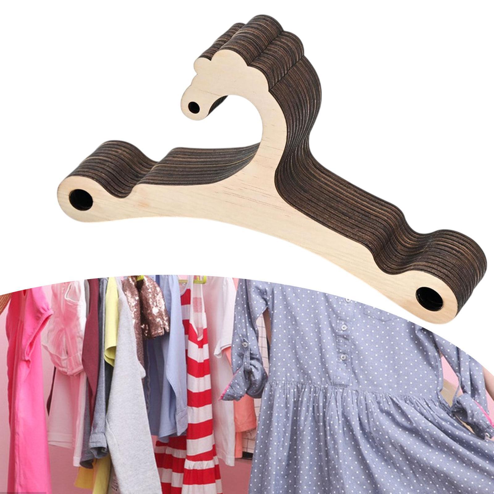 Baby Nursery Closet Organization - شماعات ملابس خشبية للأطفال، شماعات متينة