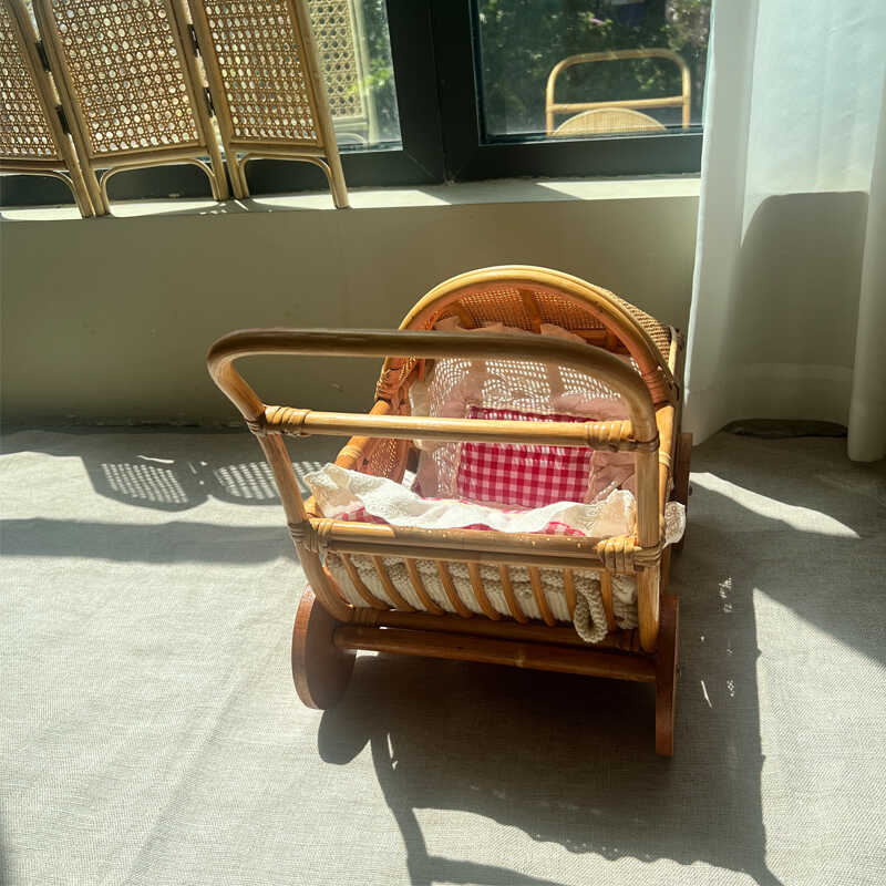 المنسوجة الروطان عربة طفل خمر  - مراجعة Baby Nursery Vintage وسعره