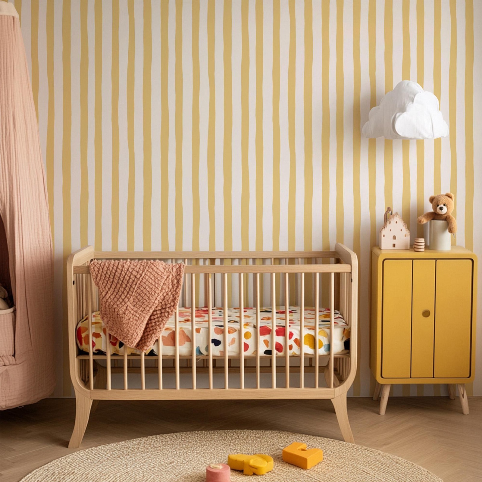 ورق جدران مخطط متذبذب أصفر من  - مراجعة Baby Nursery Peel And Stick Wallpaper وسعره
