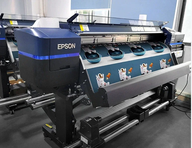 لوحات فنية جدارية كرتونية على  - مراجعة Baby Nursery Posters وسعره
